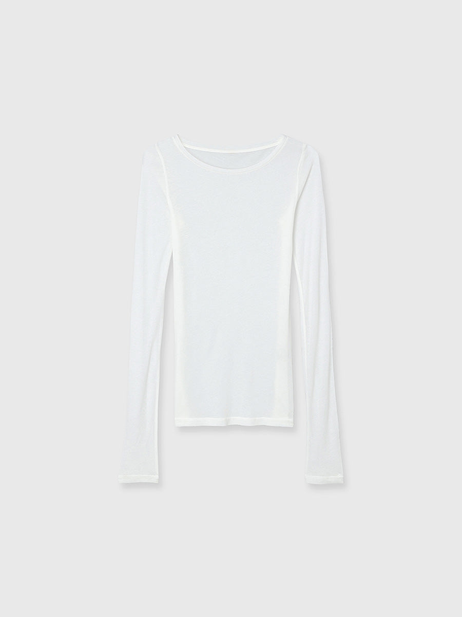 COLOR:WHITE