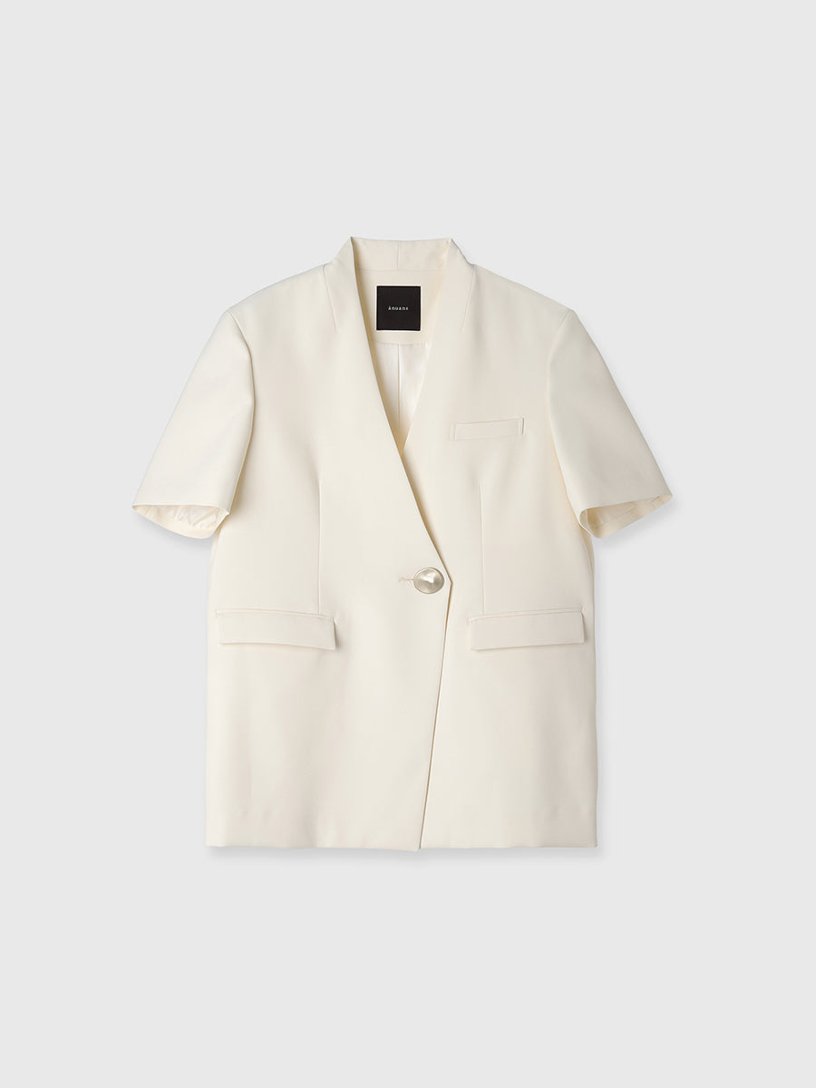 ハイネックノーカラージャケット