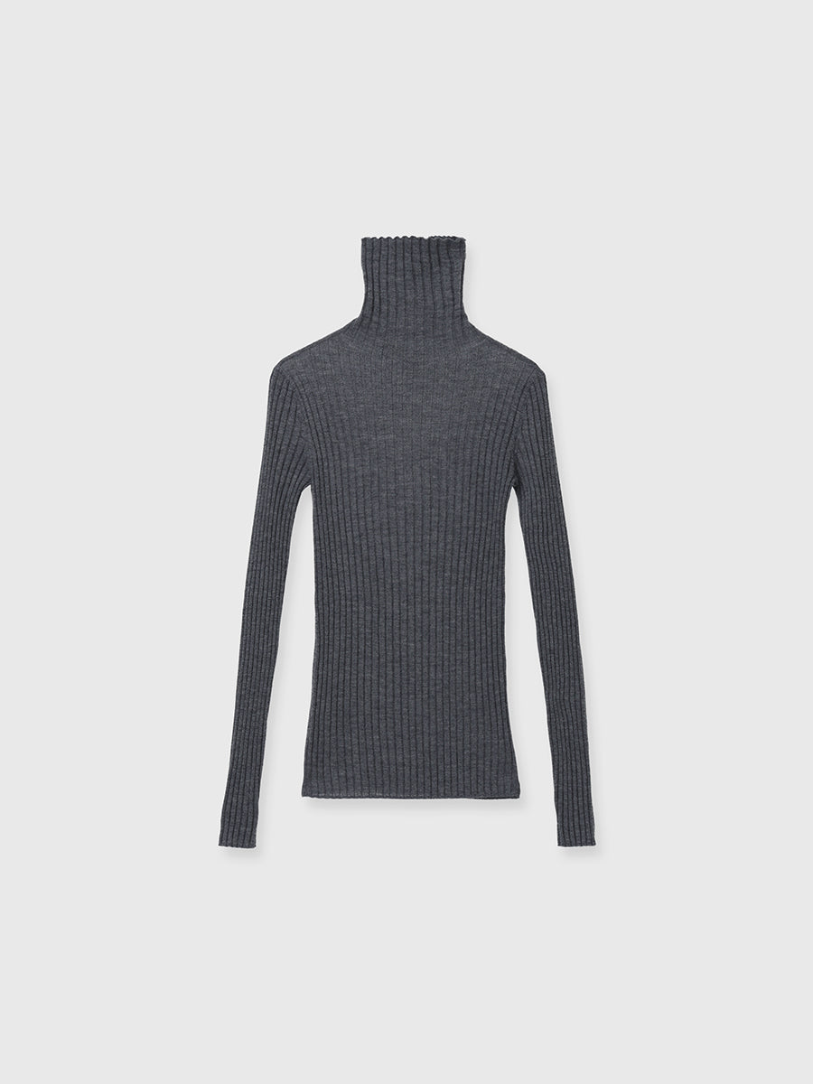 カシミヤ100シアータートルネックプルオーバー