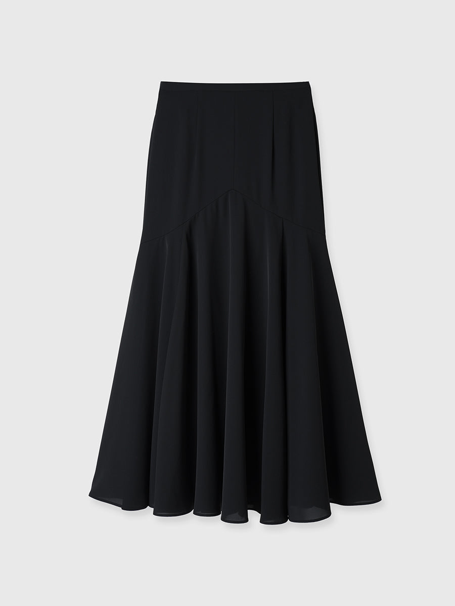 ライトダブルサテンボリュームナロースカート