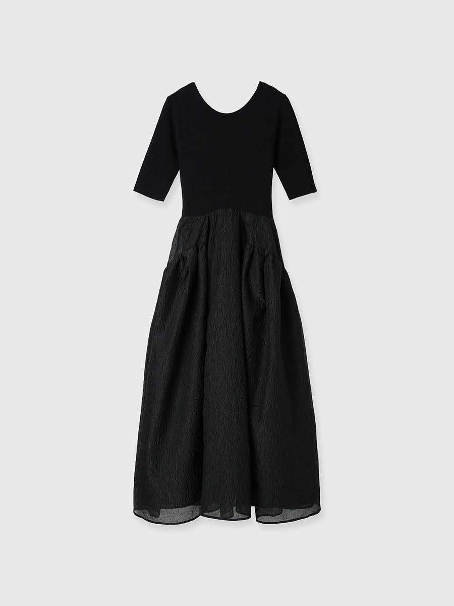 バックオープンカップインドッキングニットワンピース