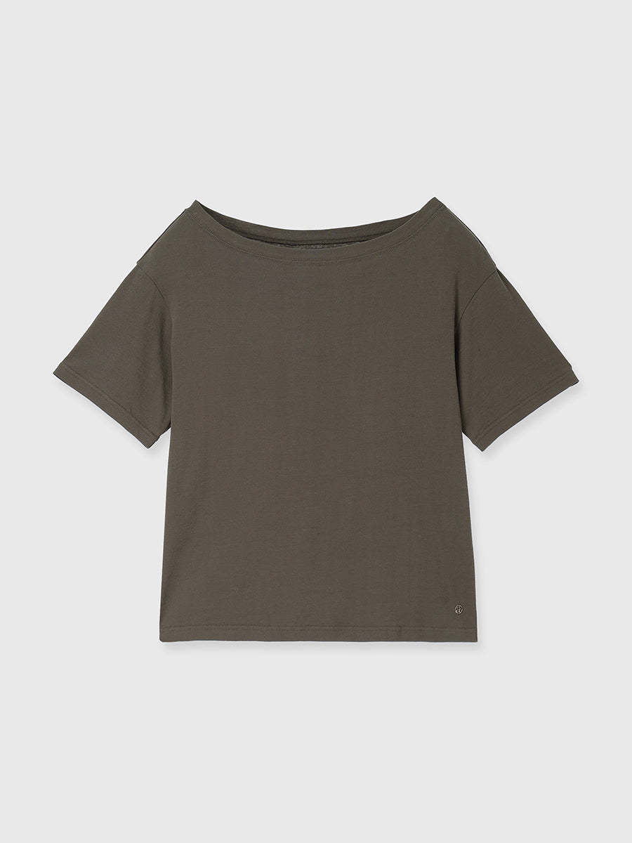オフショルダーTシャツ