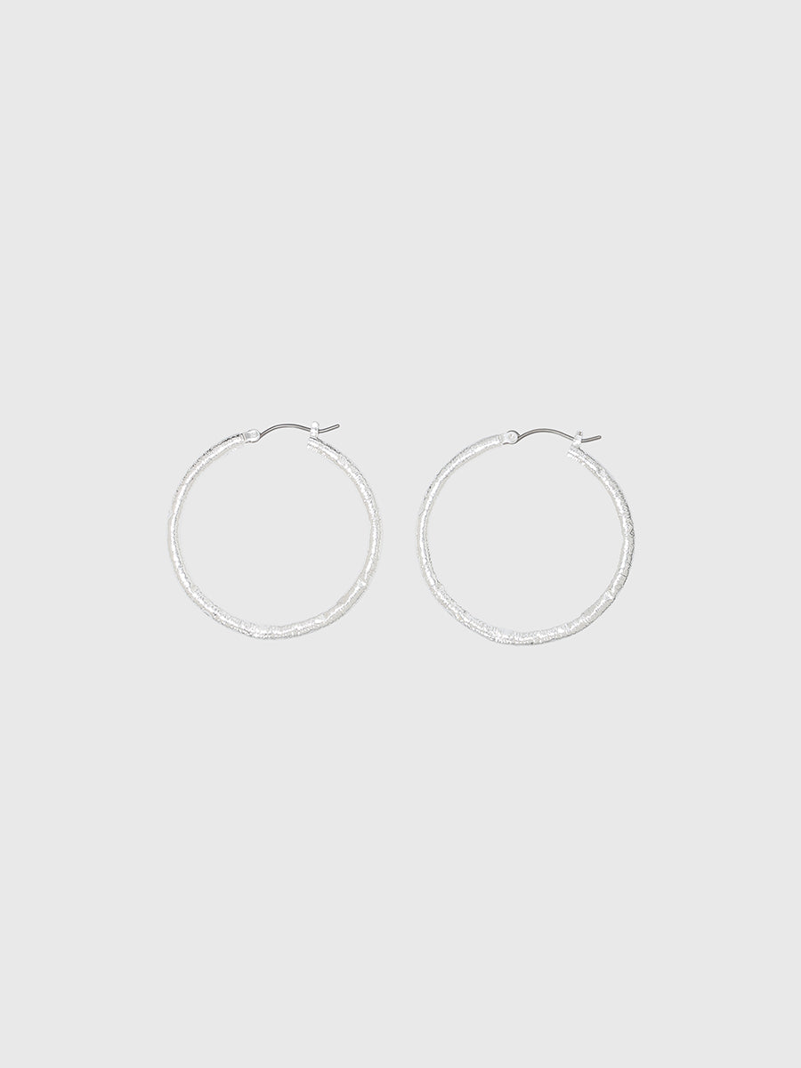 テクスチャーフープピアス