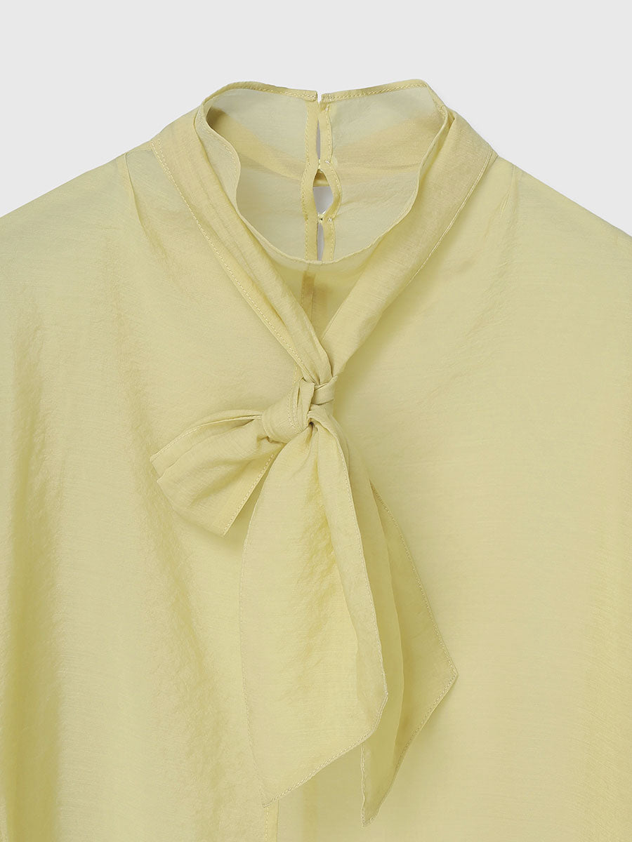 ハイネックシアーボウタイブラウス