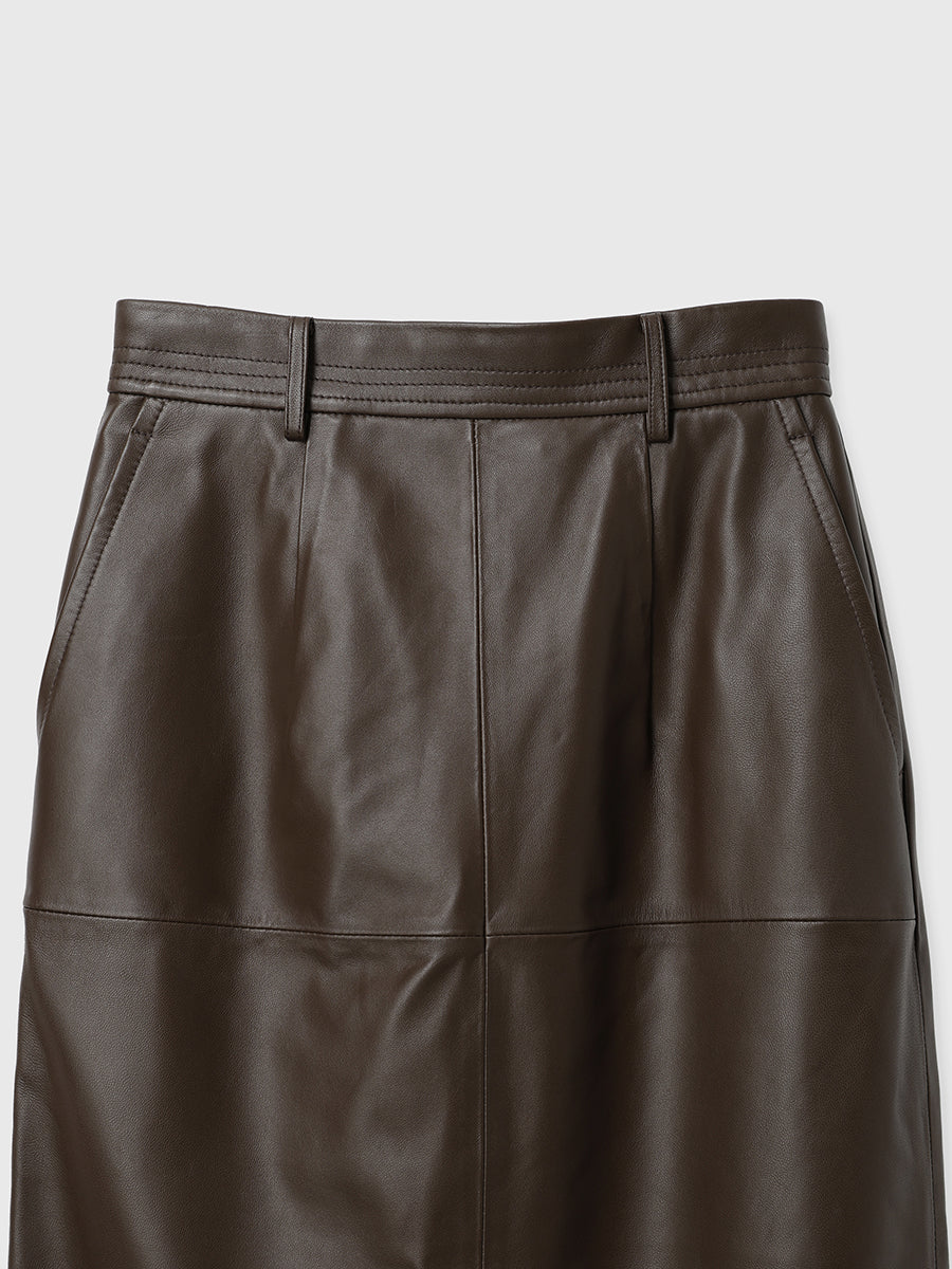 レザータイトスカート