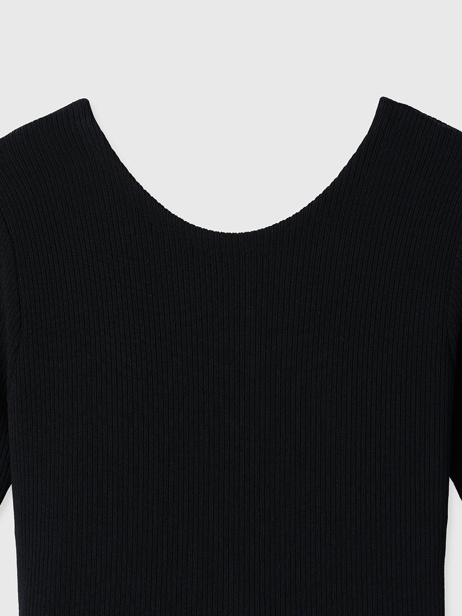 バックオープンカップインドッキングニットワンピース