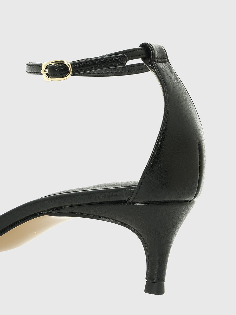 スクエアトゥナローバーサンダル