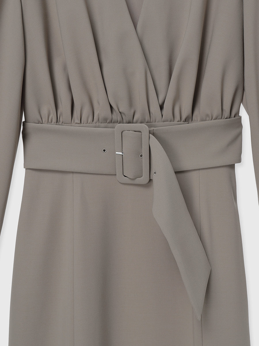 ノーカラーナローワンピース