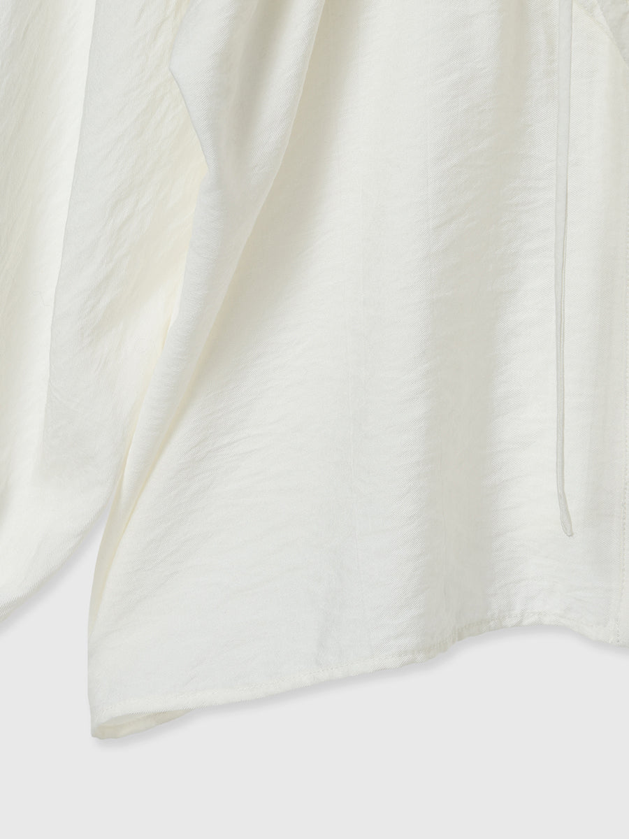 リンクルラッフルブラウス