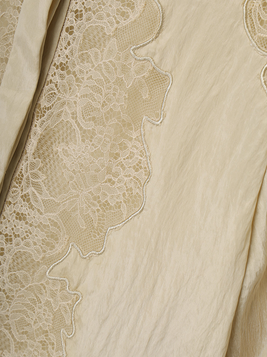 レースフレームボリュームブラウス