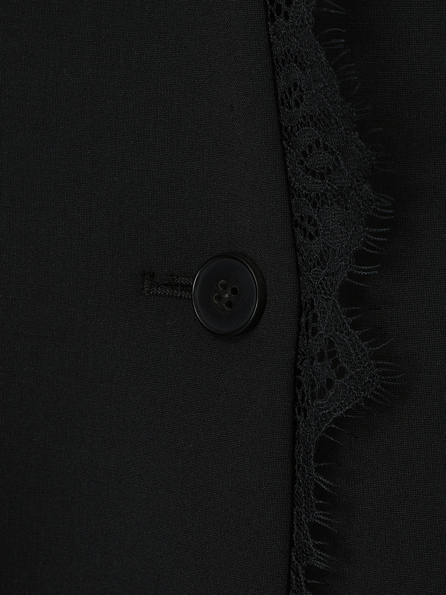 レーストリムノーカラージャケット