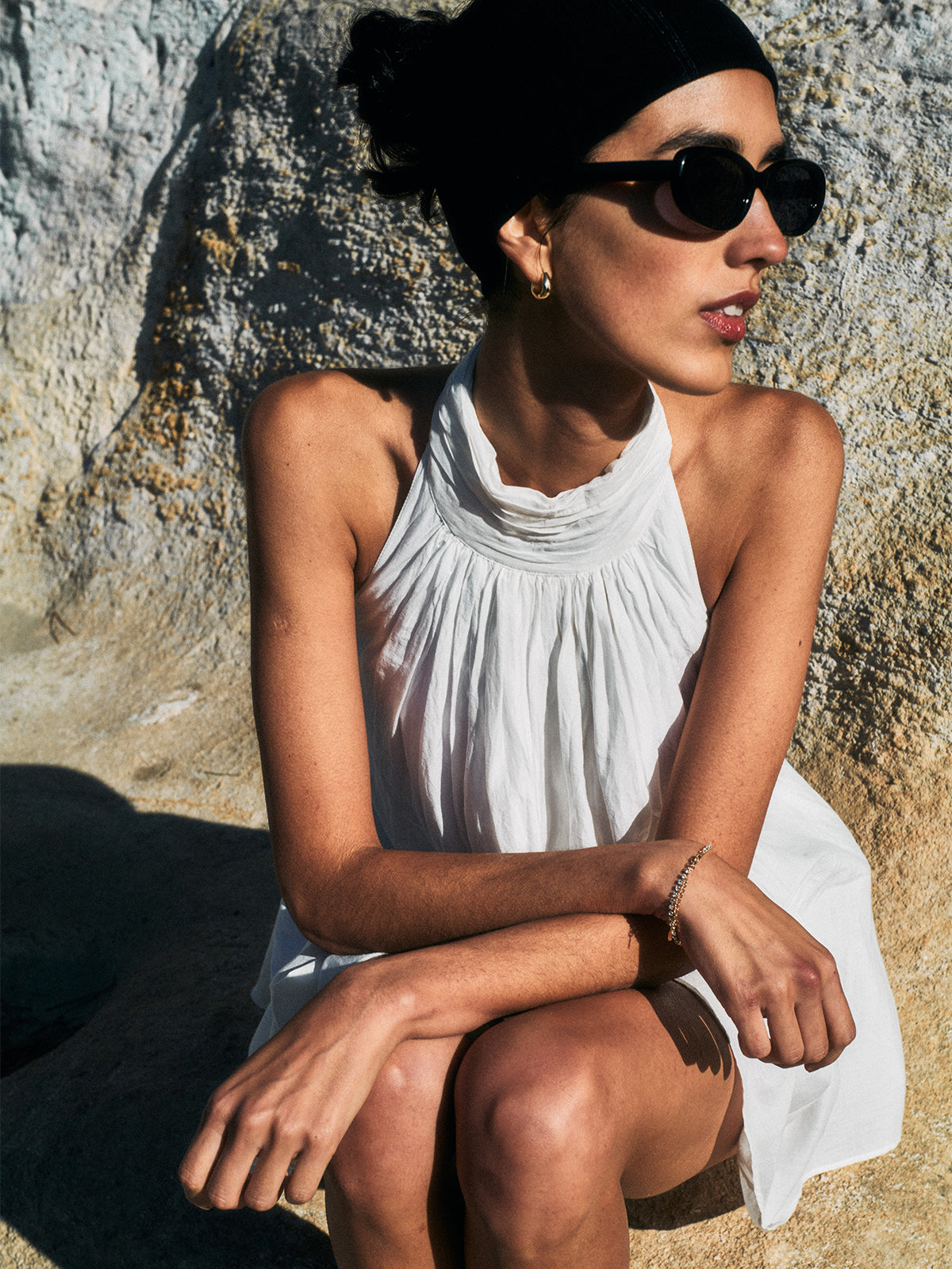 Indiaシルクブレンドバックオープンブラウス