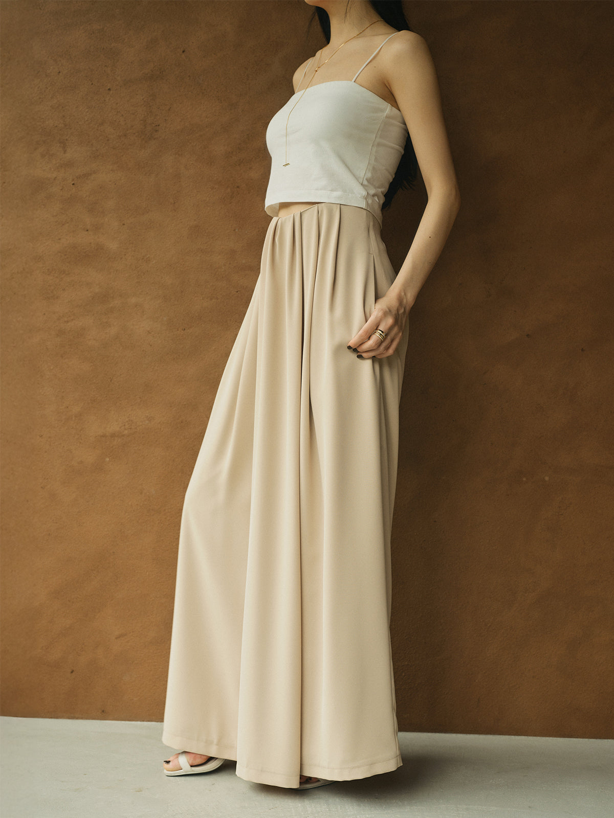 ライトダブルサテンハイウエストパンツ