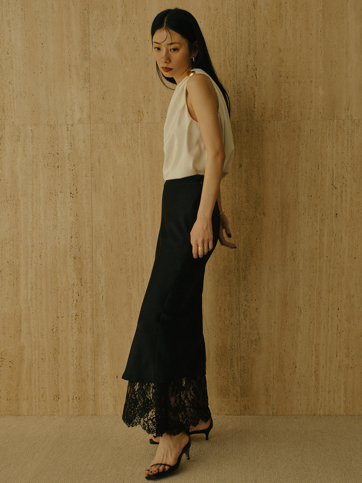 レースレイヤードサテンナロースカート