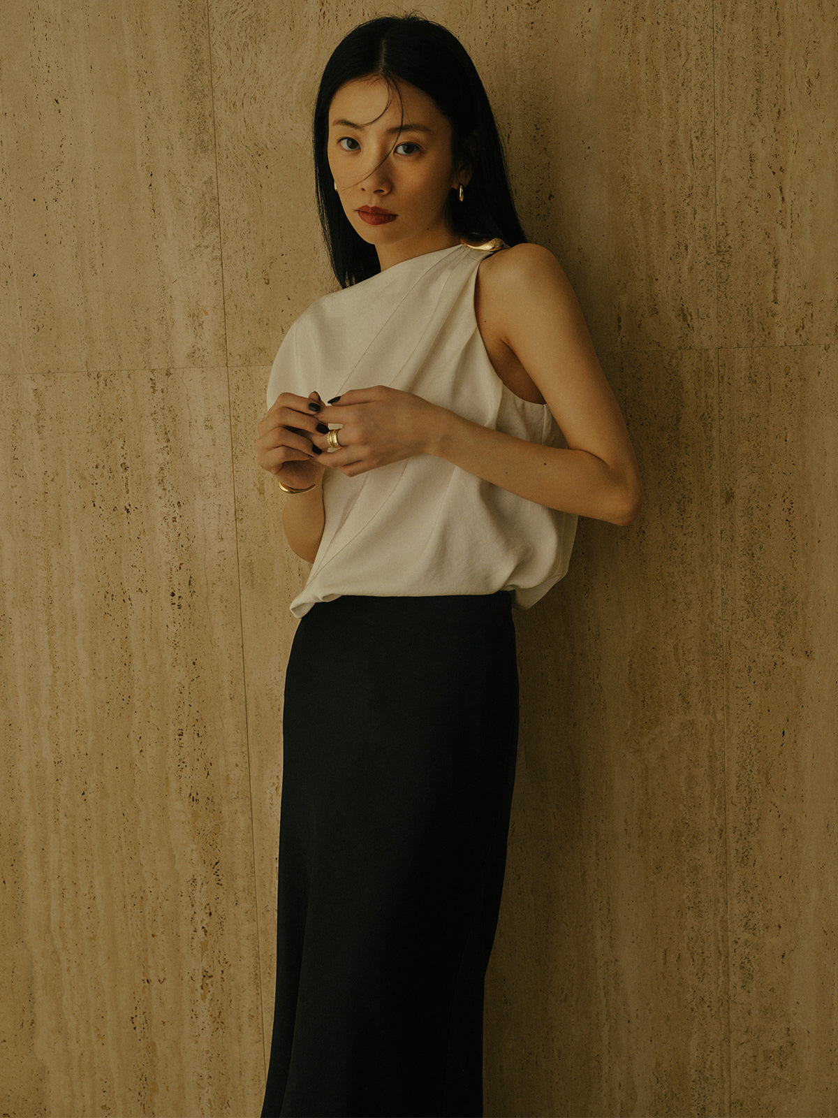 アクセサリードレープブラウス