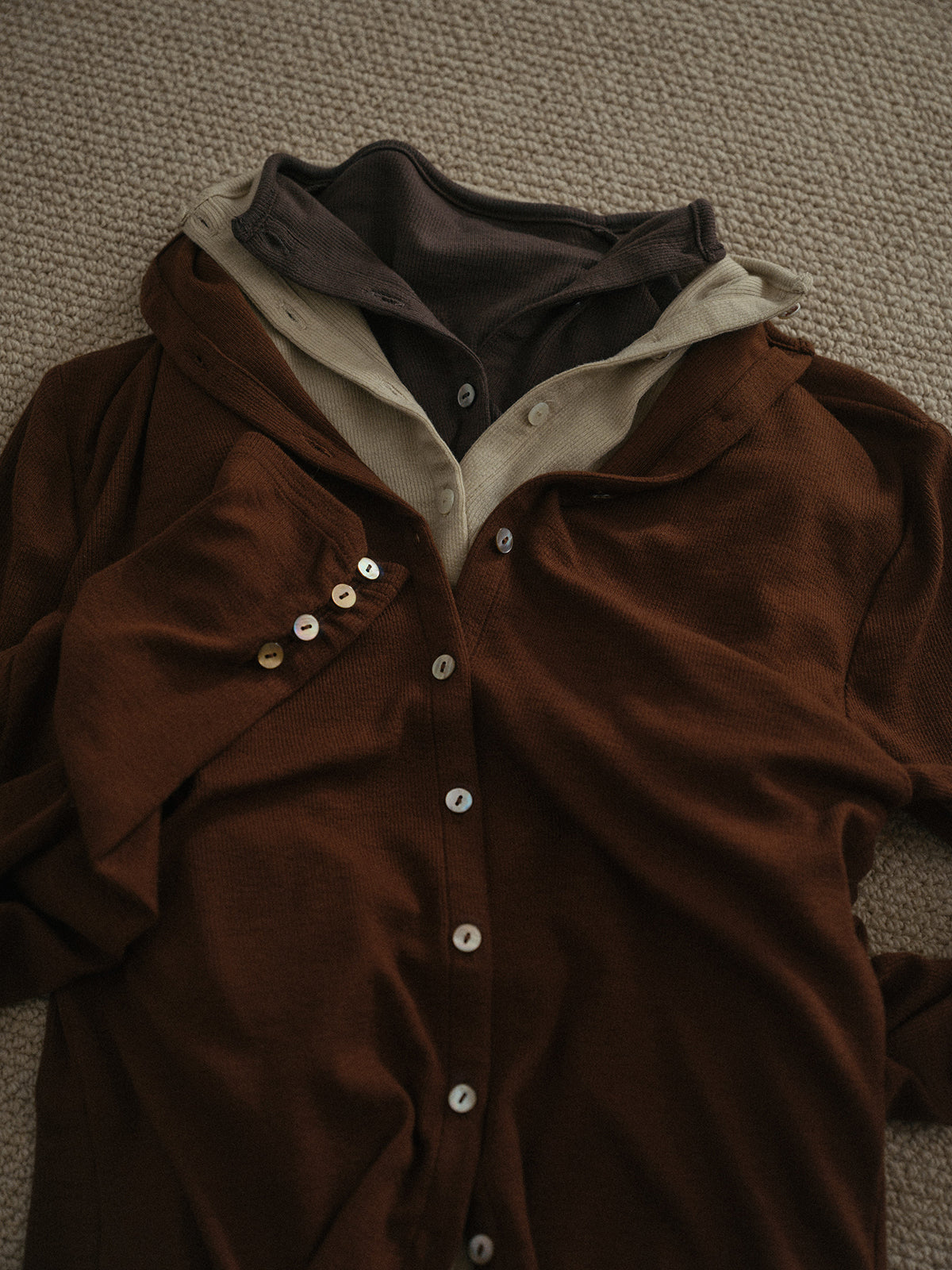 テンセルウールレイヤーカットトップス