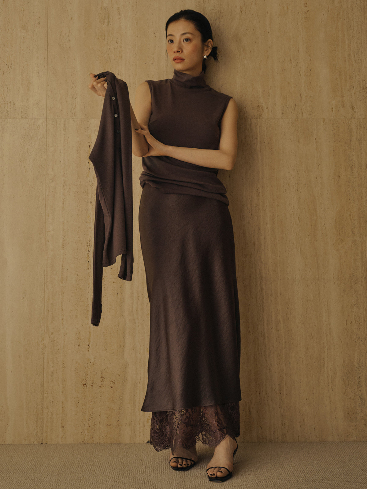 テンセルウールノースリーブカットトップス