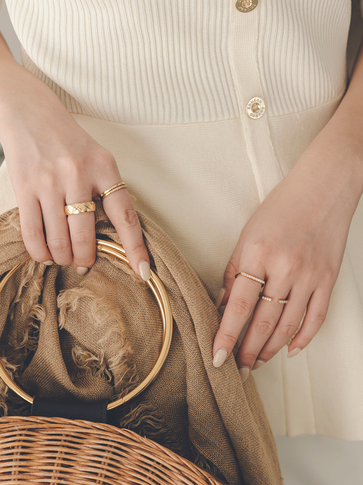 ジルコニア4連リング