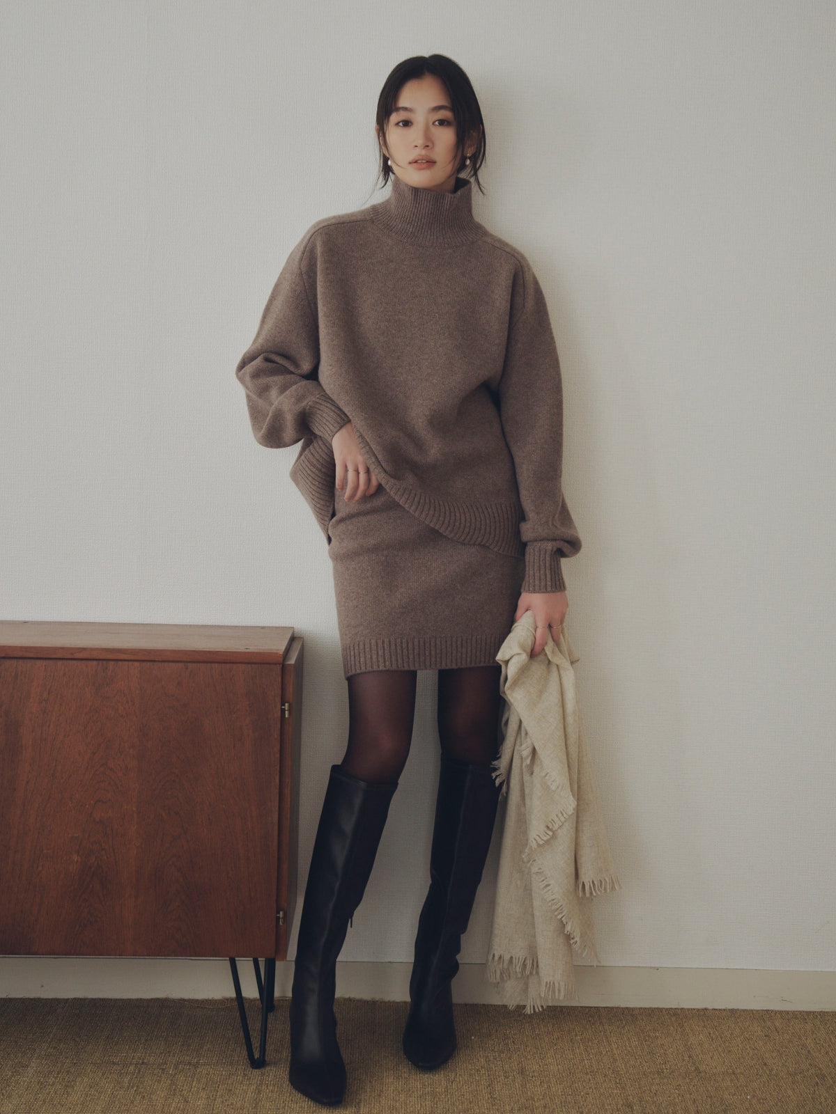 MODEL:170cm COLOR:BROWN SIZE:F