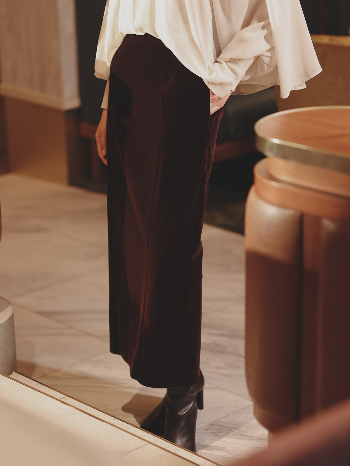 ベルベットナロースカート