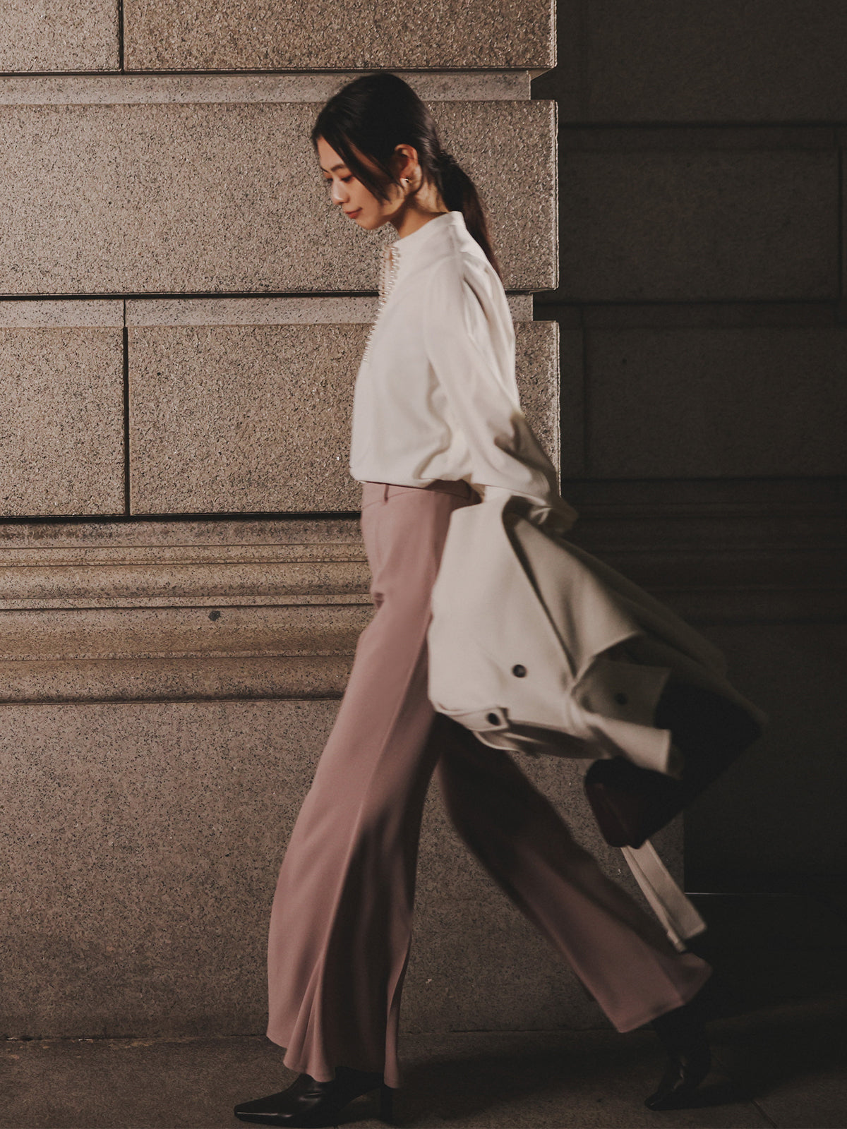 トリアセバックサテンフレアパンツ