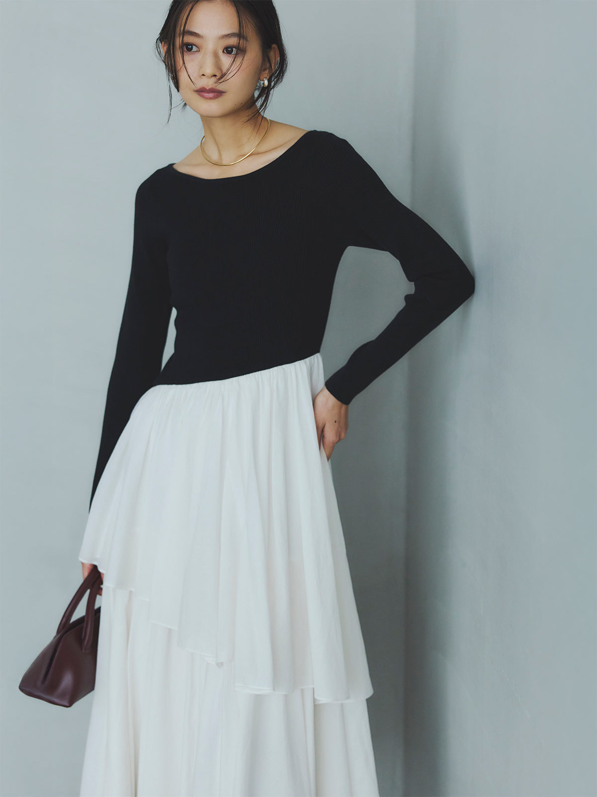 ボートネックイレギュラーヘムドッキングニットワンピース