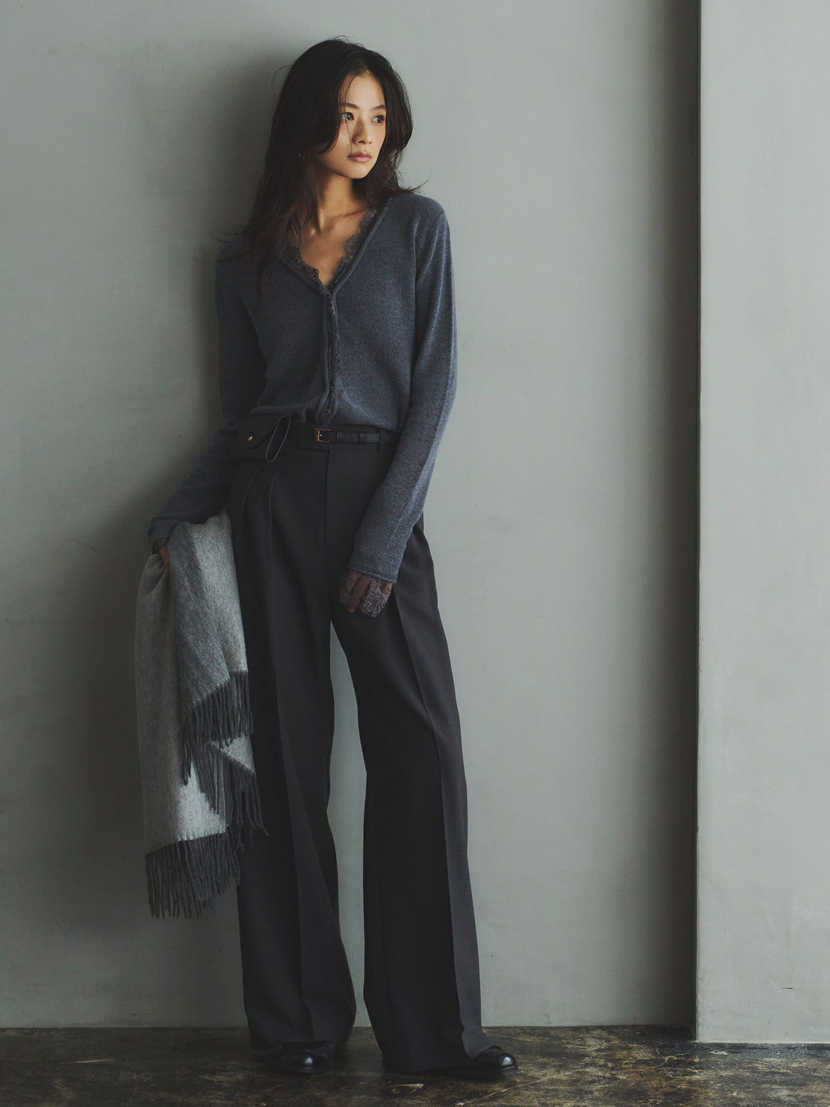 アイラッシュレーストリミングニット