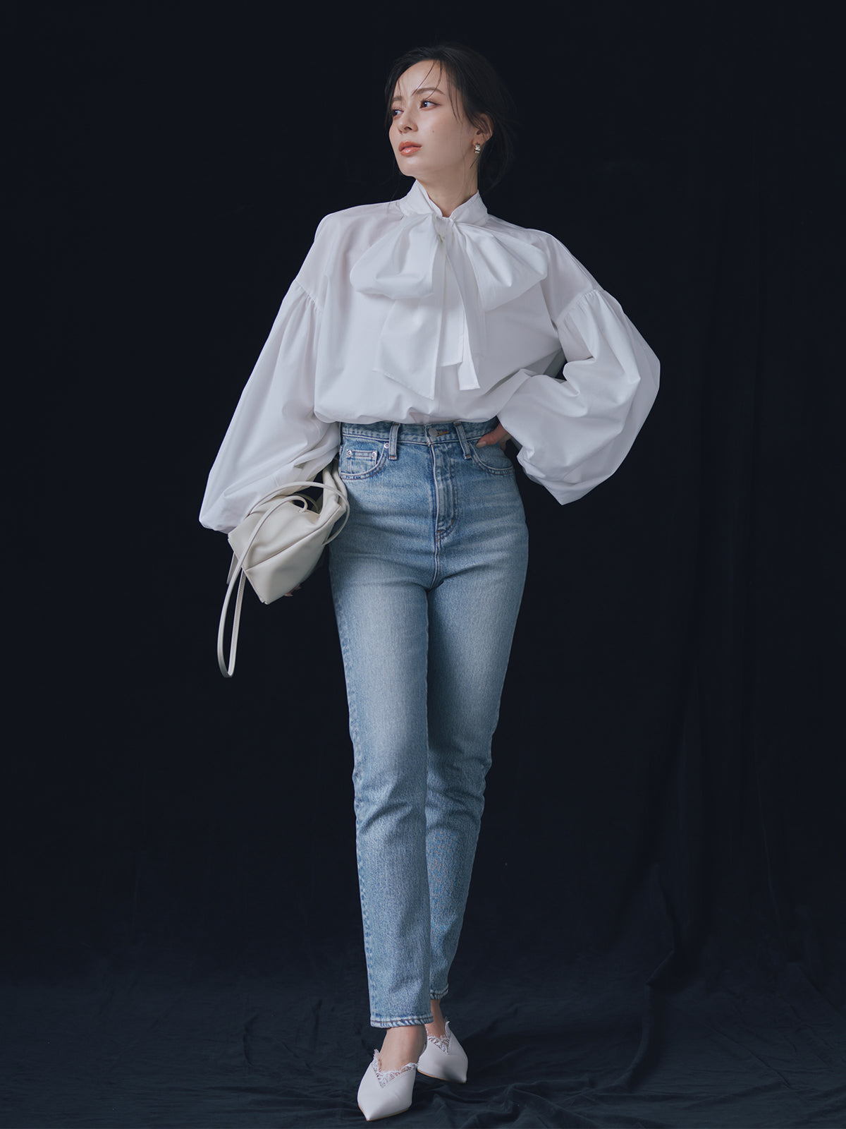 レーストリムパンプス