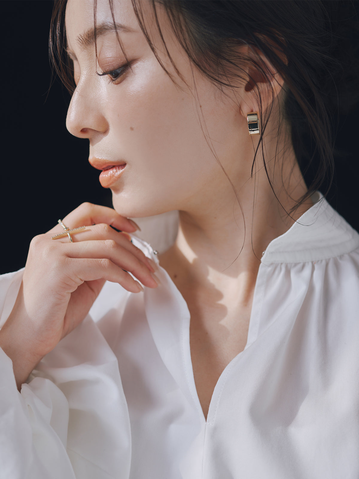 フラットフープピアス