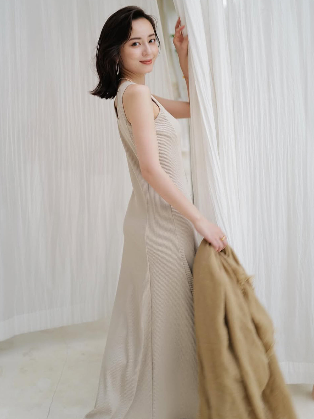 【OUR WACOAL×anuans】컵 인 머메이드 리브 컷 원피스