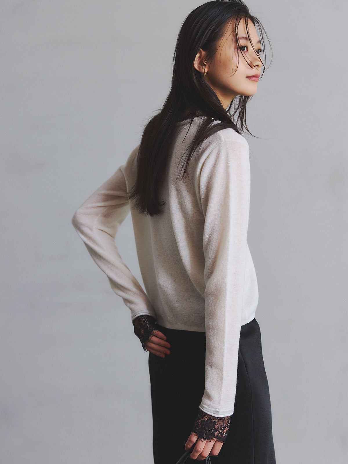 アイラッシュレーストリミングニット