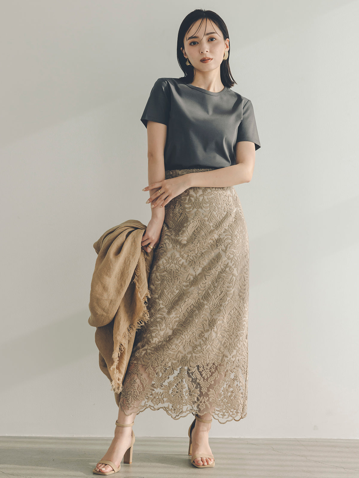 【美品】anuans シルクタッチコットンスリムフィットT シルクタッチコットンスリムフィットT