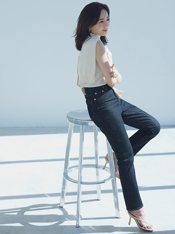Slim straight denim