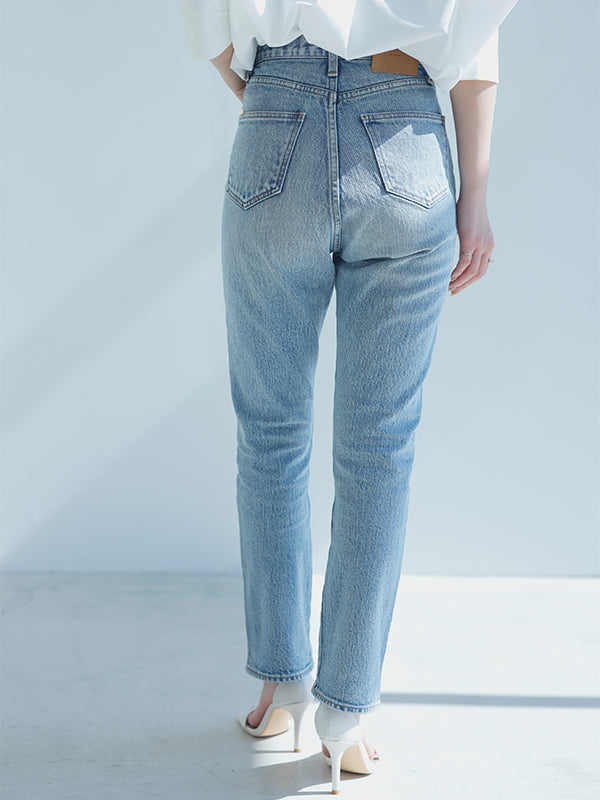 Slim straight denim