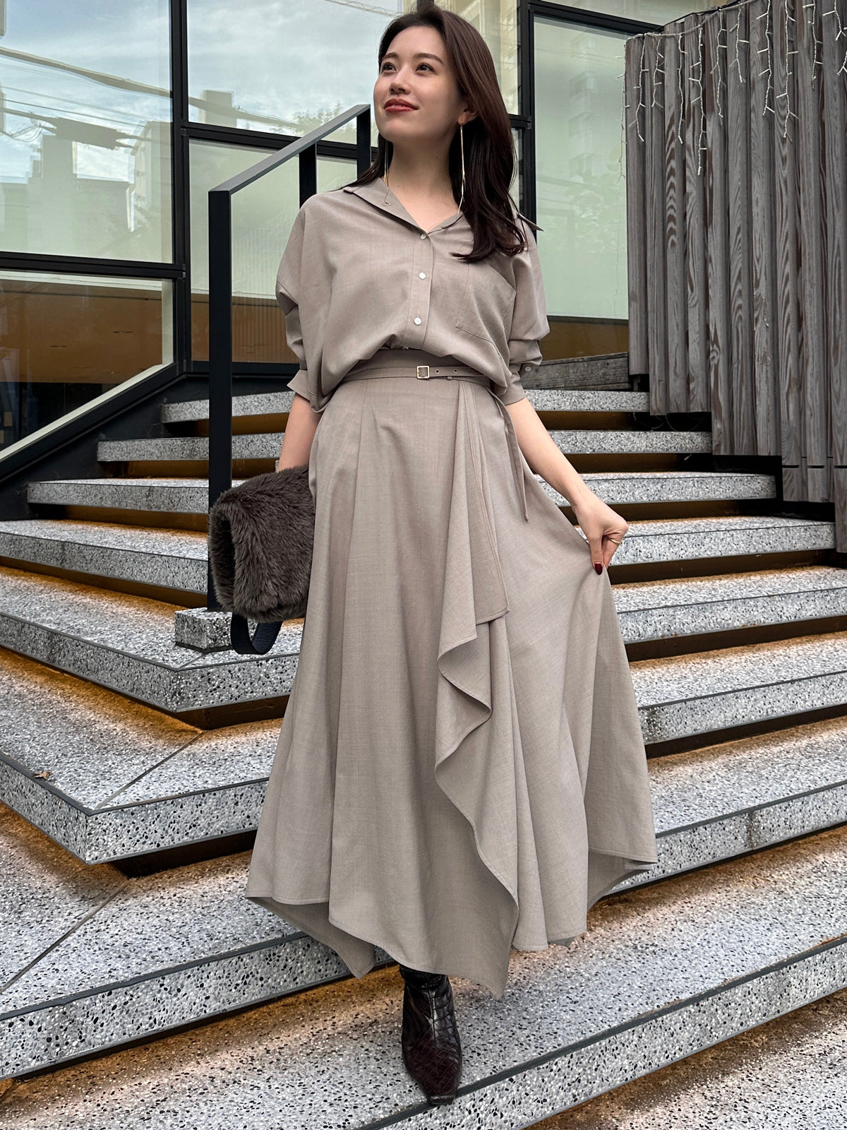 ウールブレンドイレヘムスカート