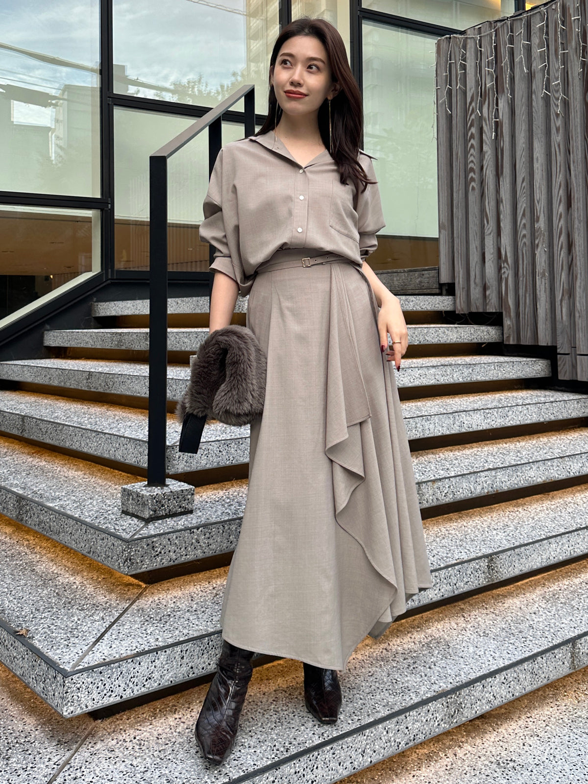 ウールブレンドイレヘムスカート