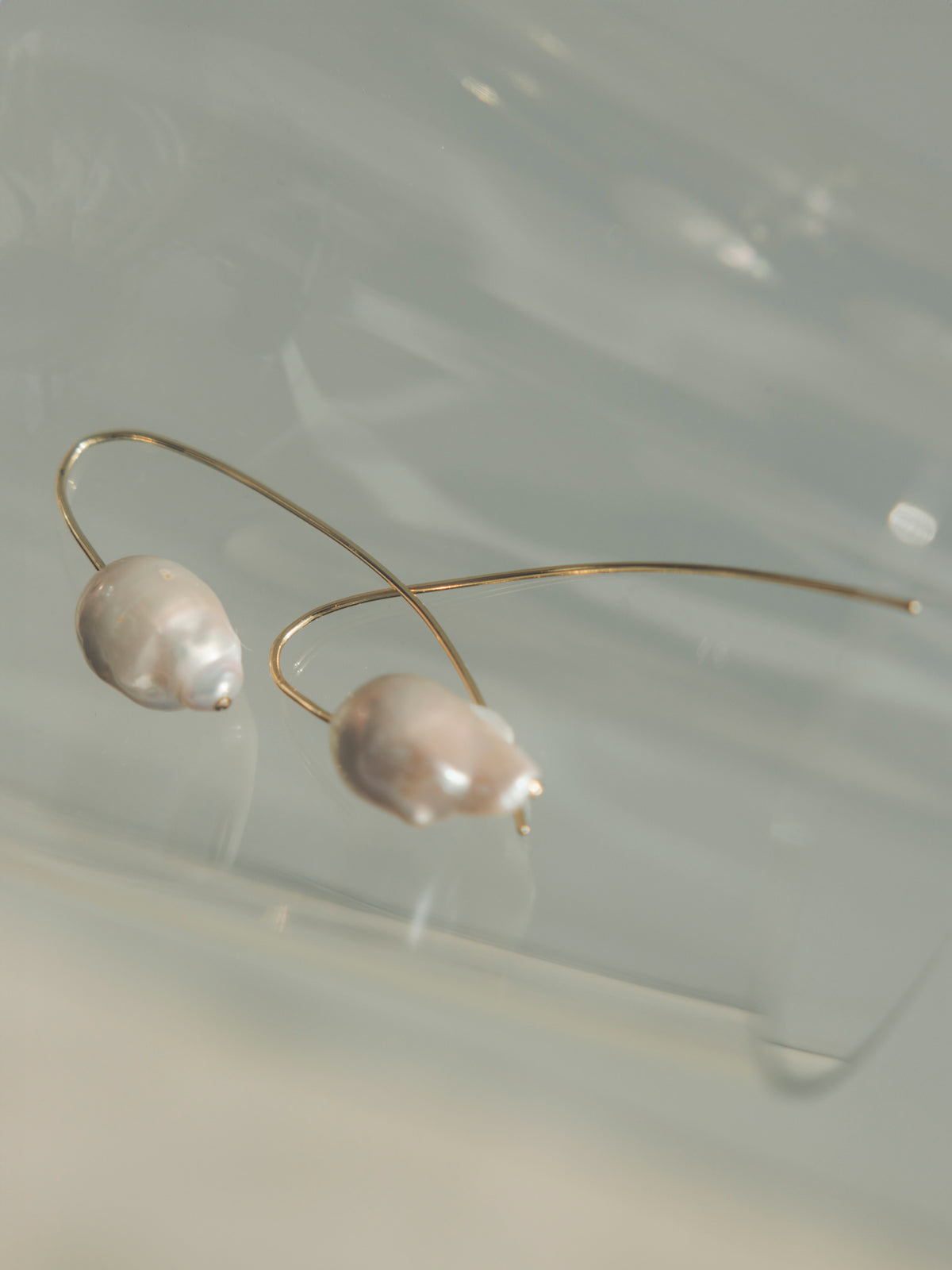 カーブパールピアス