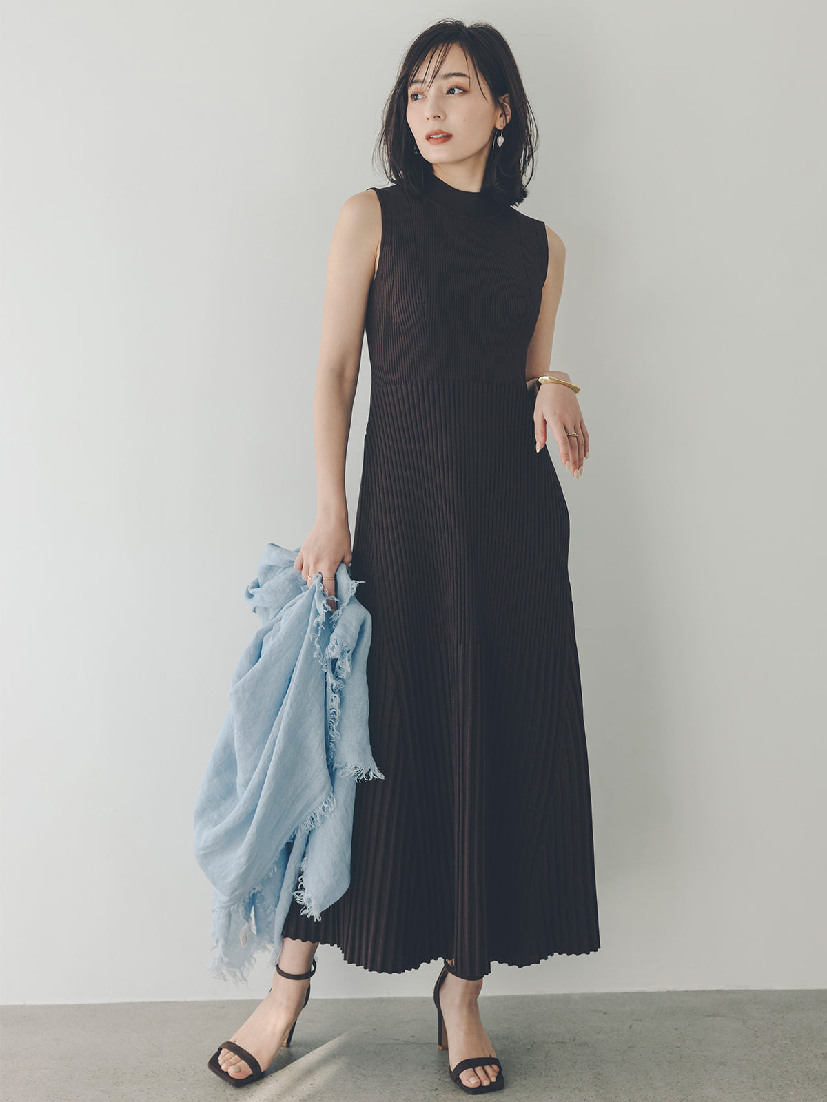 ánuans 公式サイト｜Knit one-piece ニットワンピース
