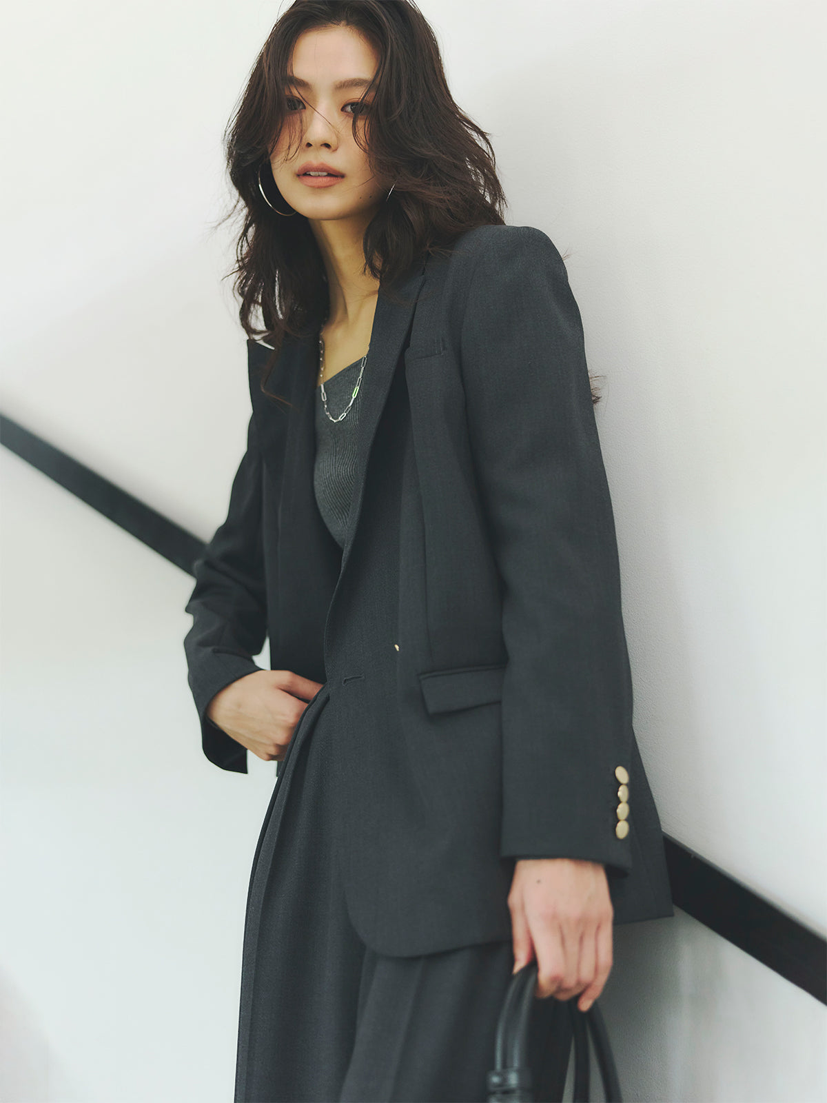 シルクカシミアブレンドデコルテリブニット