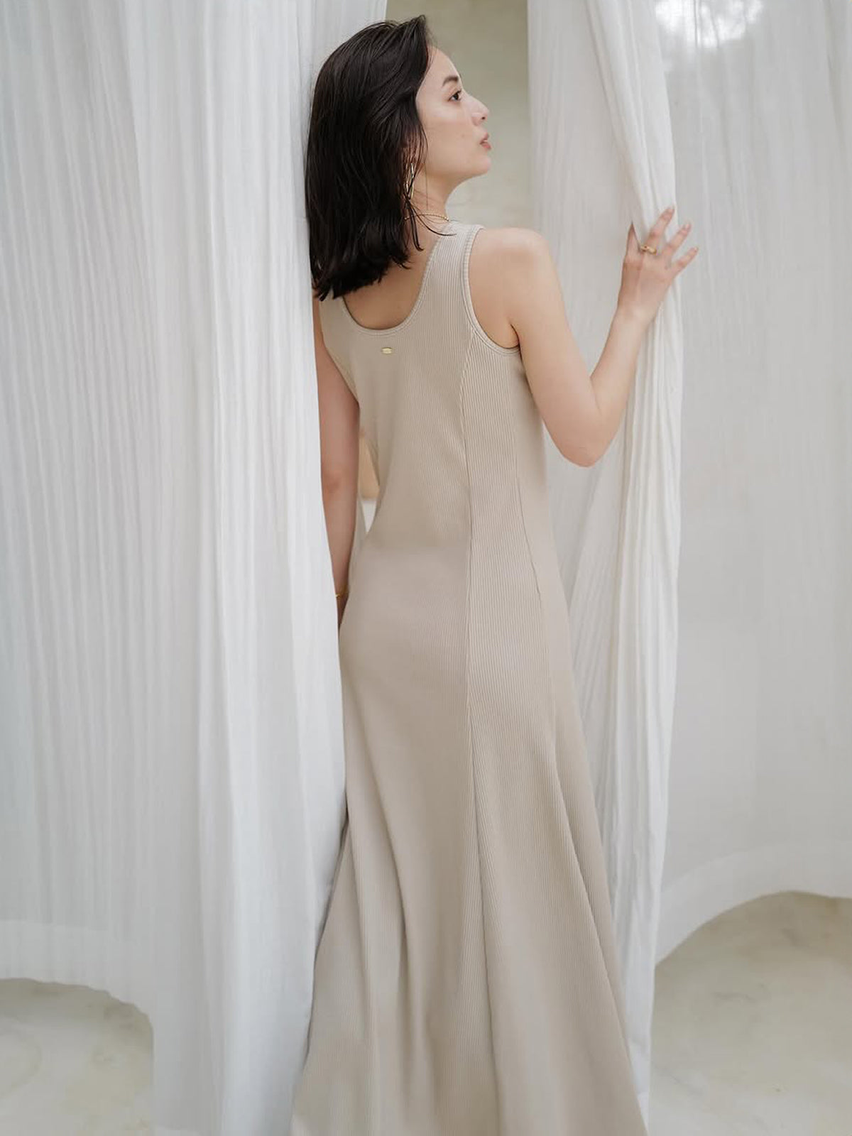 【OUR WACOAL×anuans】컵 인 머메이드 리브 컷 원피스