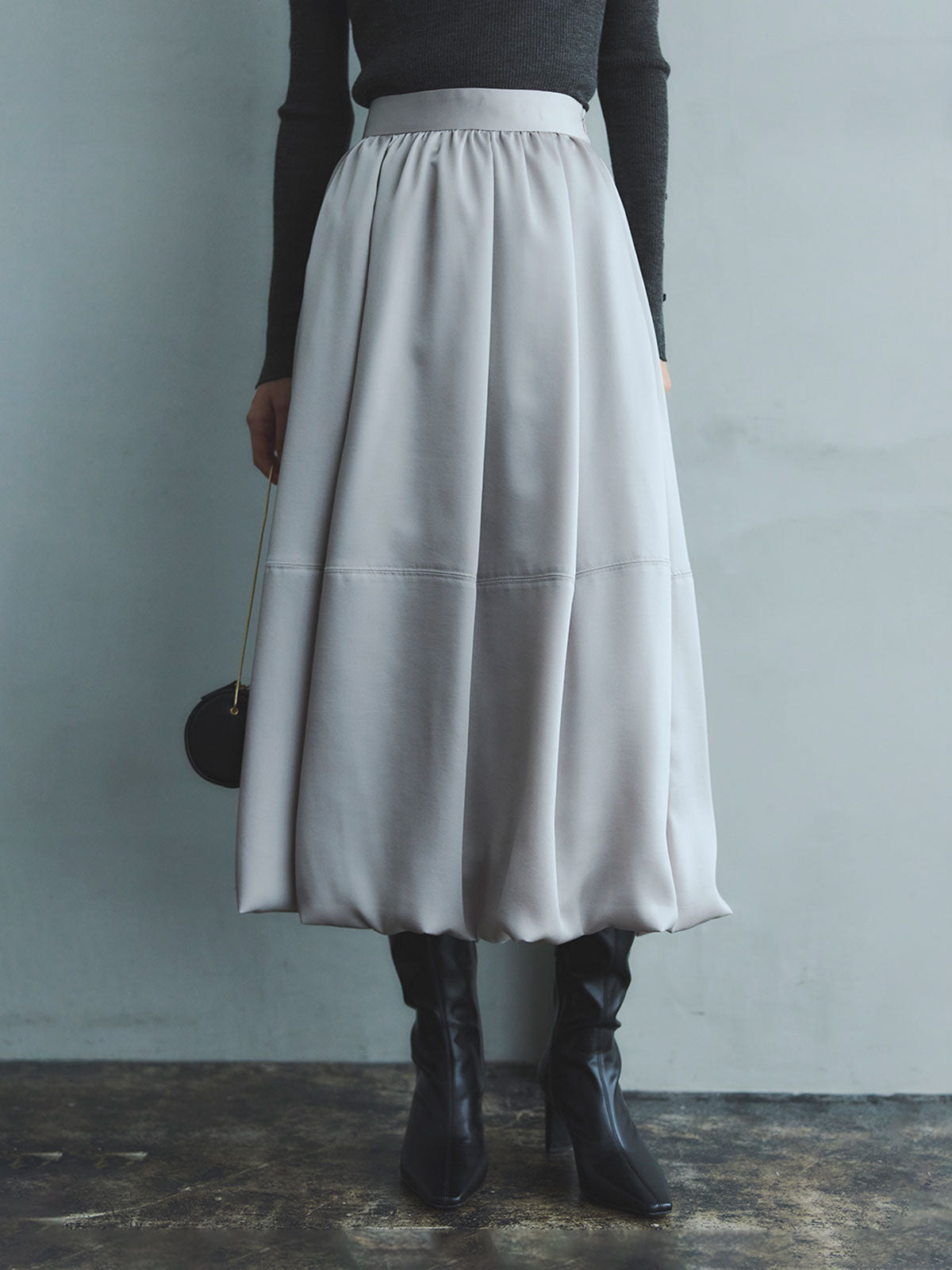 アセライクサテンバルーンスカート