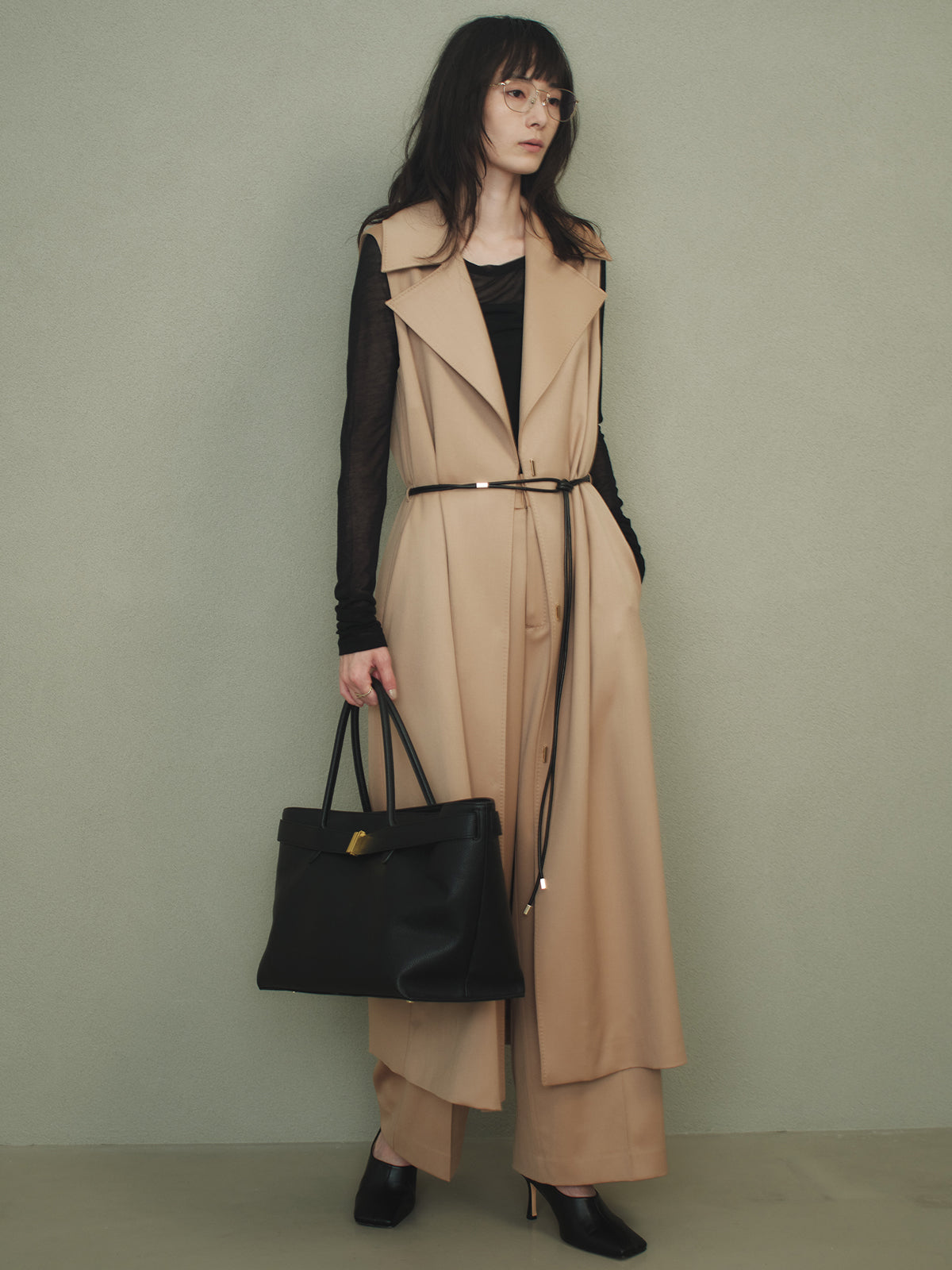 ベルトディテールバッグ