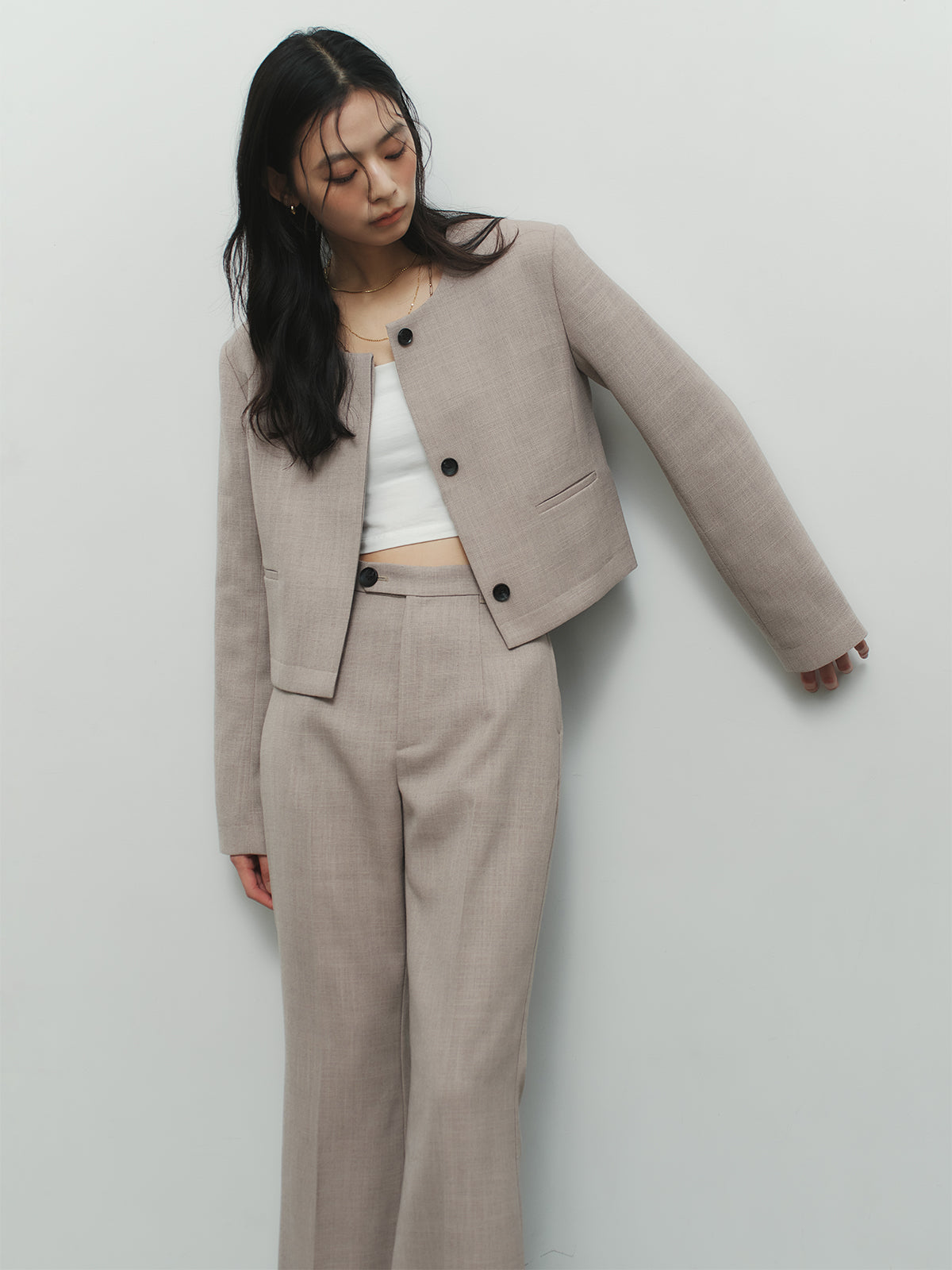 セミフレアパンツ