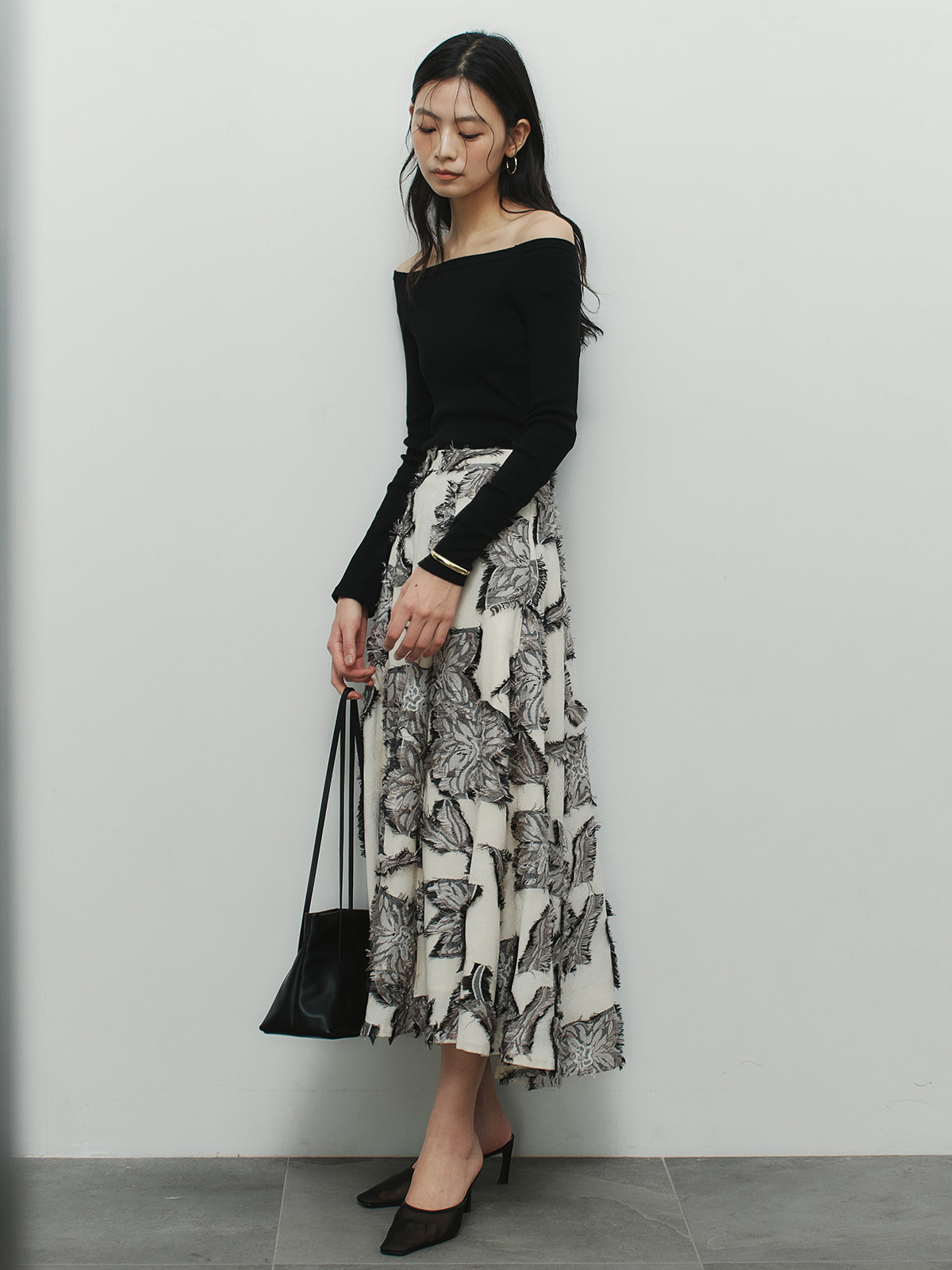 ボタニカルフラワーカットジャガードスカート