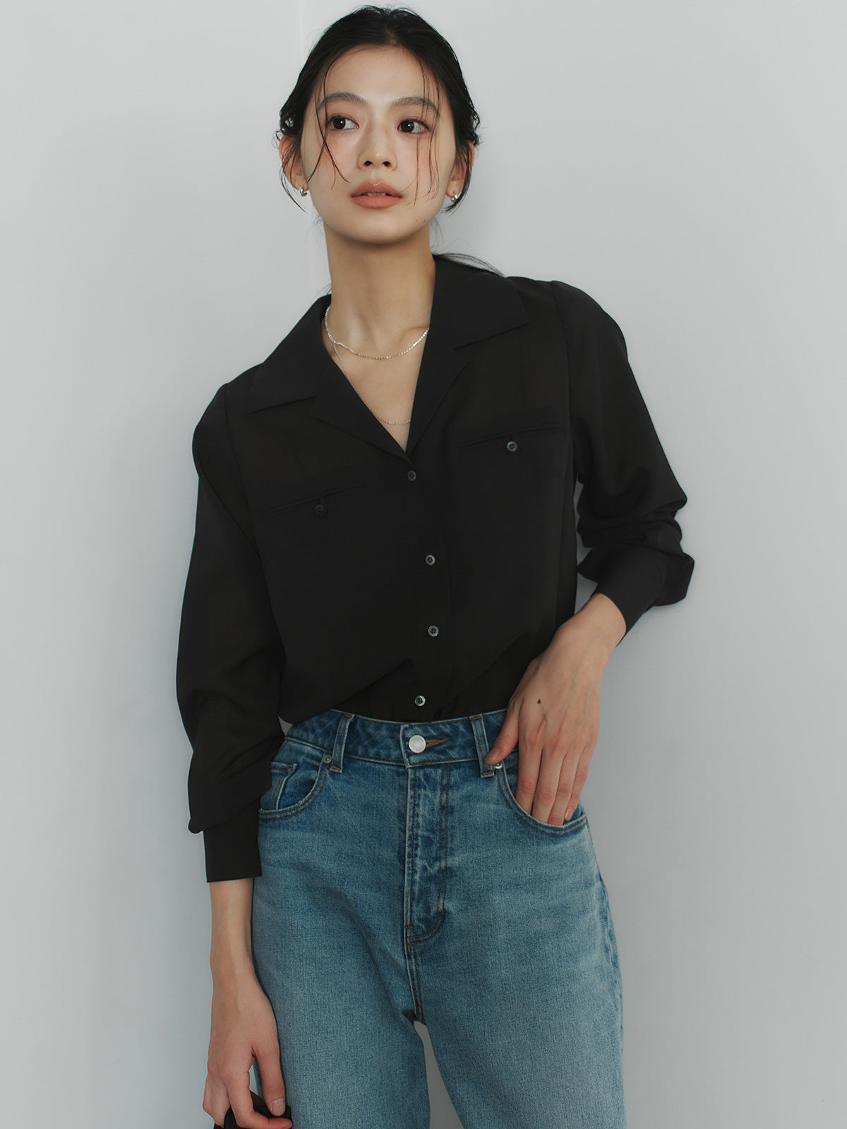 セミシアーオープンカラーブラウス