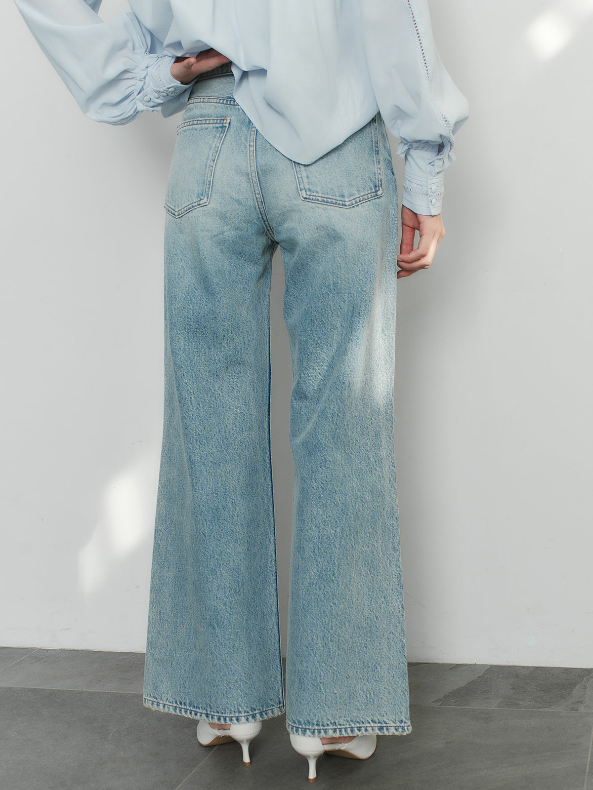 レーストリムパンプス