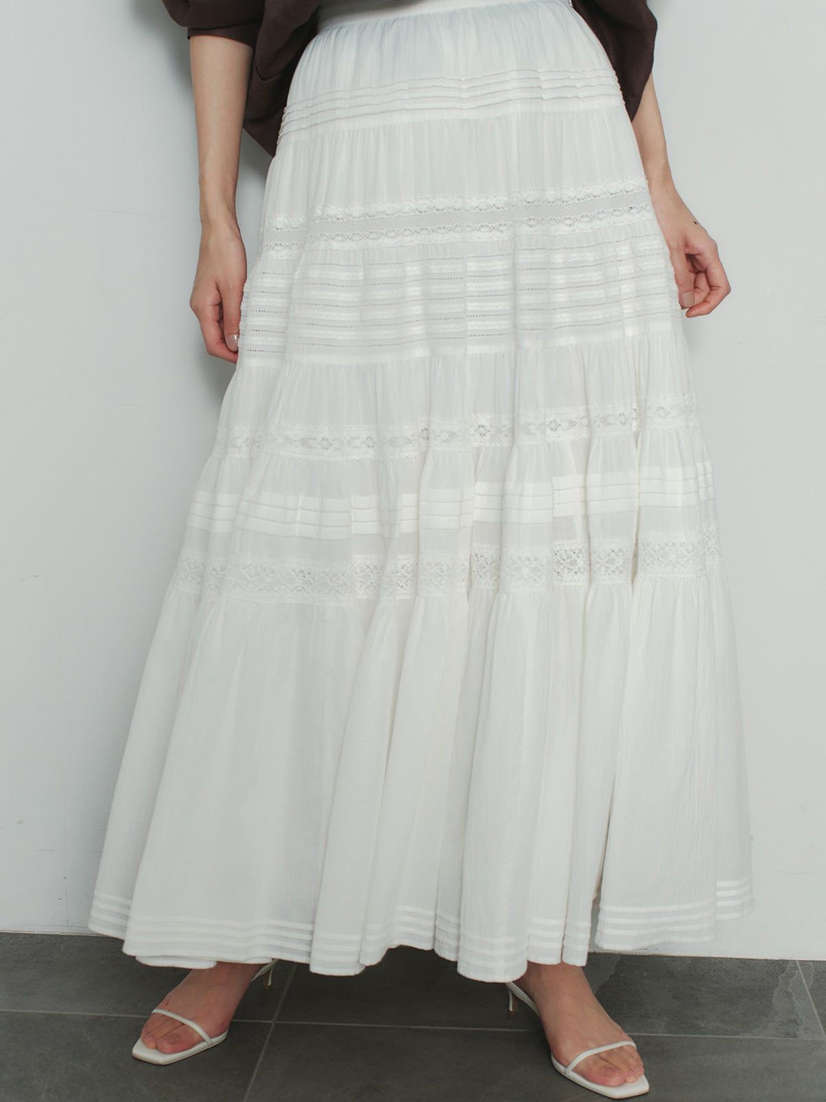 レースパネルティアードスカート