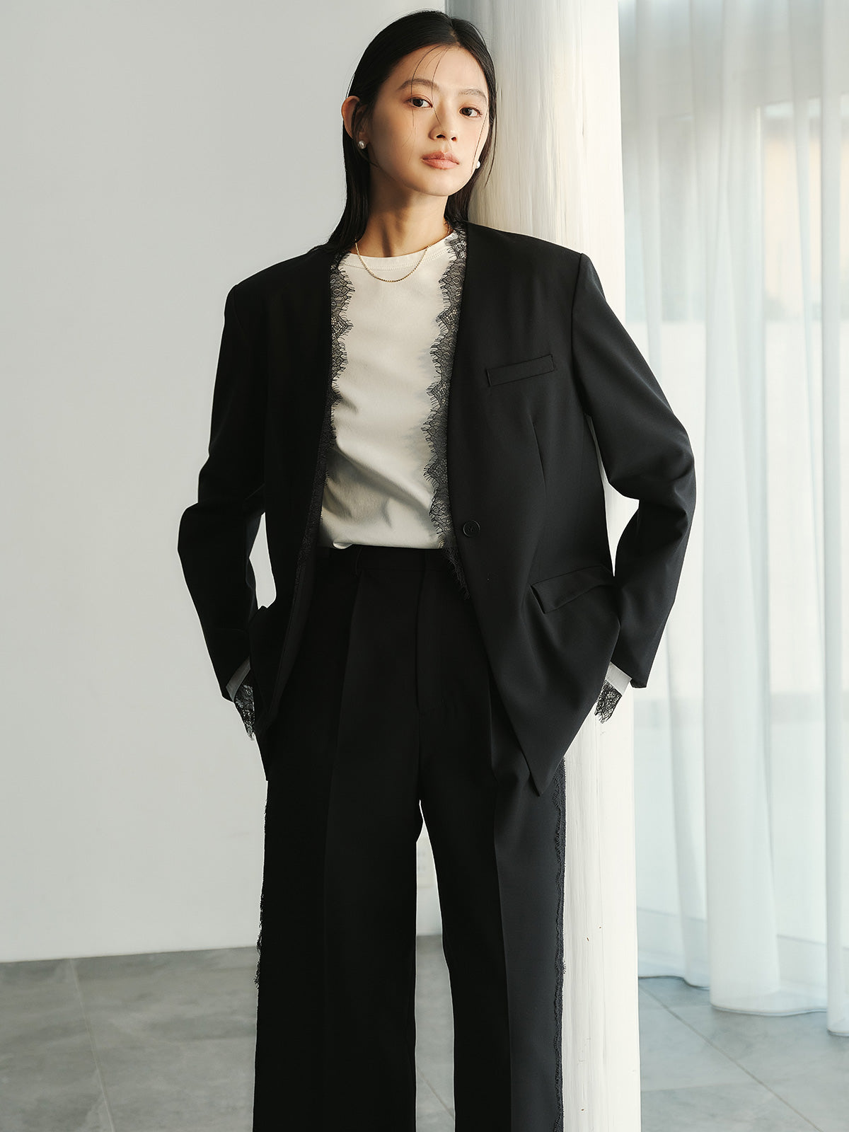 レーストリムノーカラージャケット