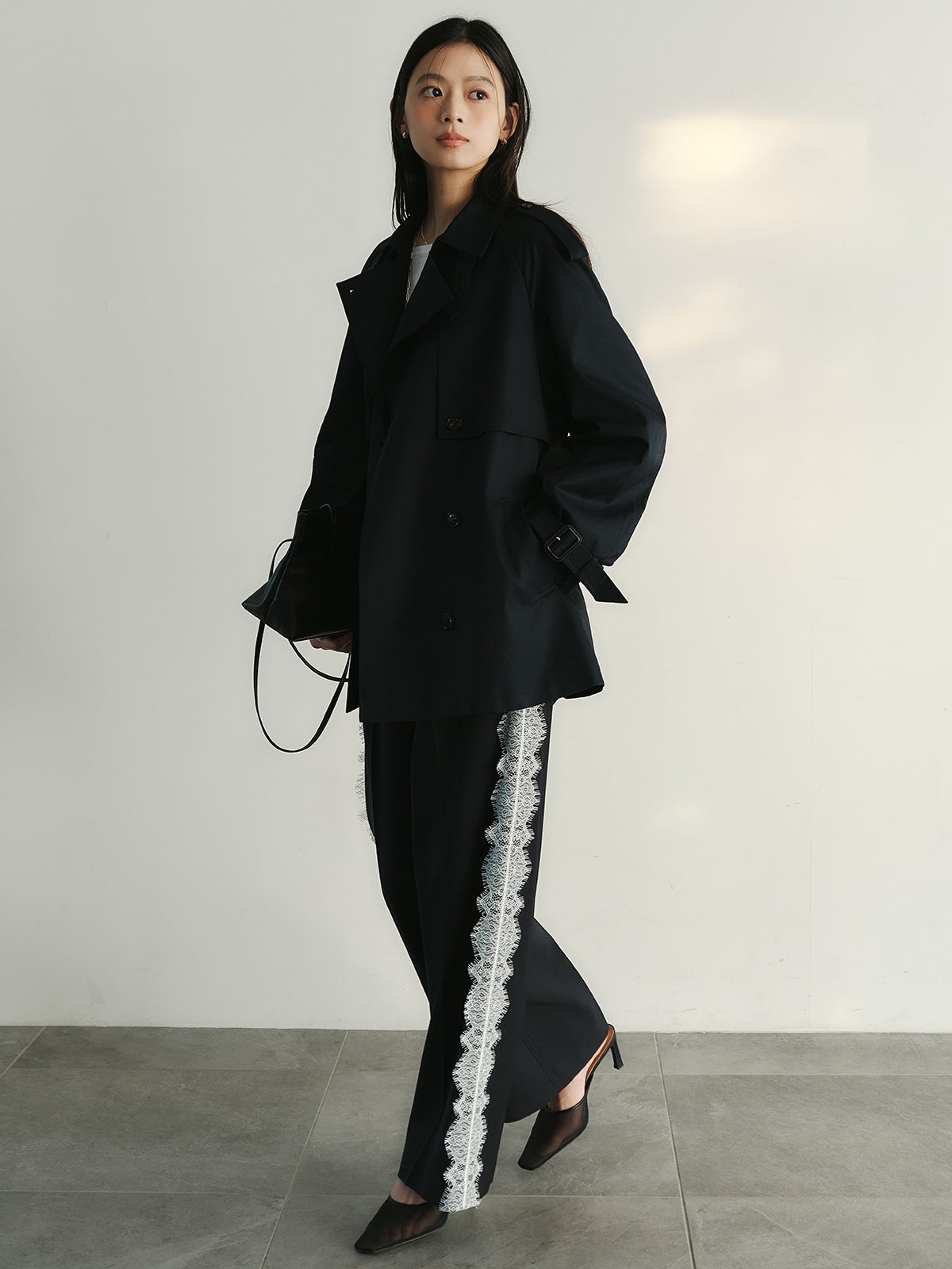 ハーフオーバートレンチコート