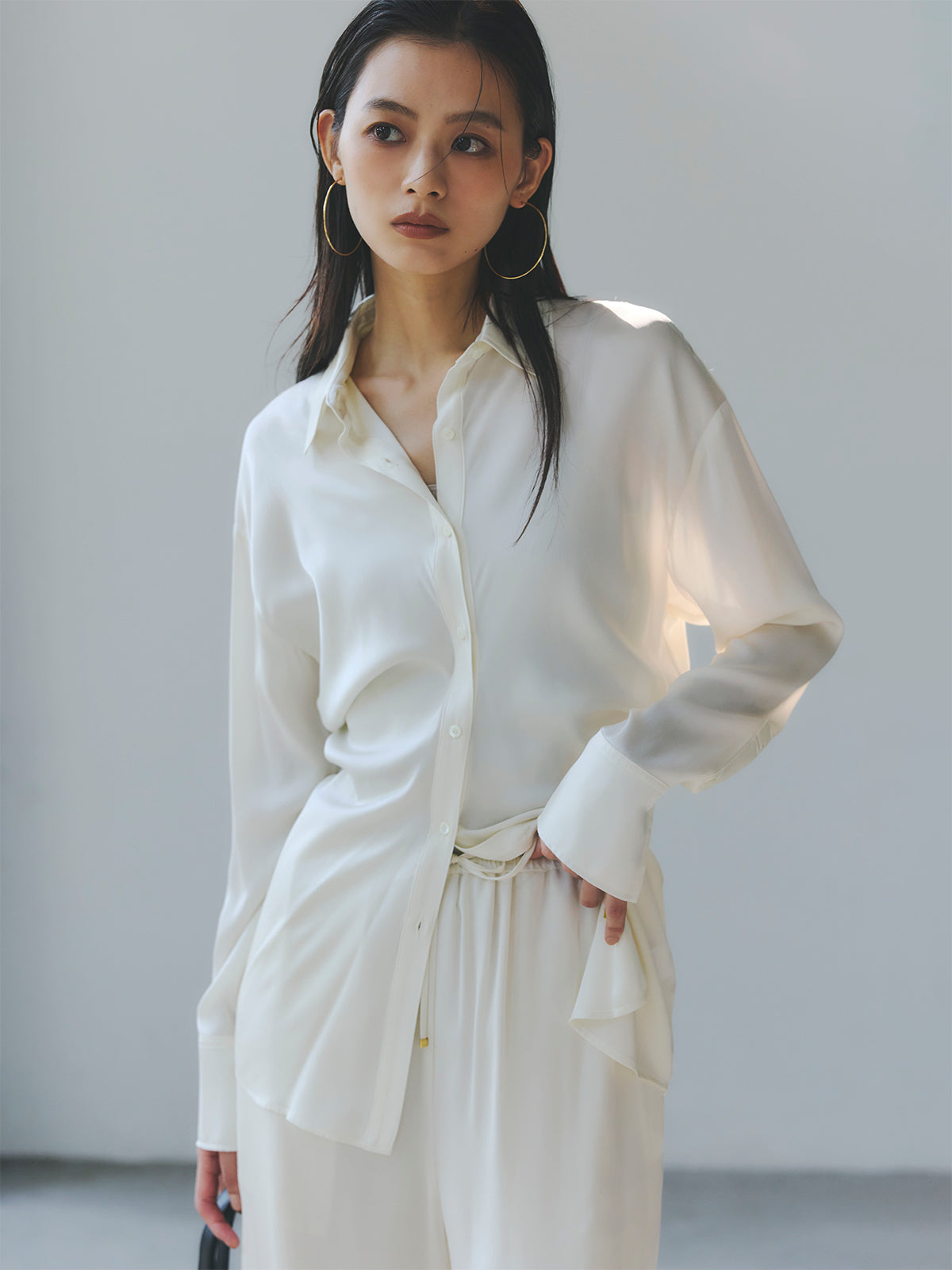 シルクリラックスワイドパンツ